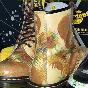 Van Gogh Dr. Martens